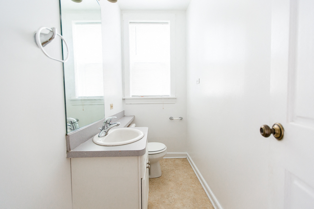1104 N. Oakley Blvd. 1104 N. Oakley Blvd., Chicago, IL 60622 West Town - Leasing by Cross Street